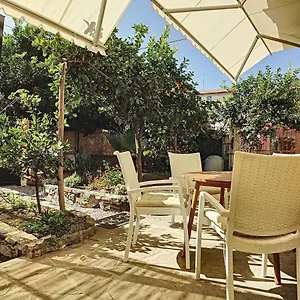  Apartment Artemia